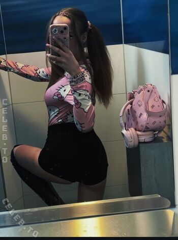 Full leaked Crystalmarykitty private onlyfans photo