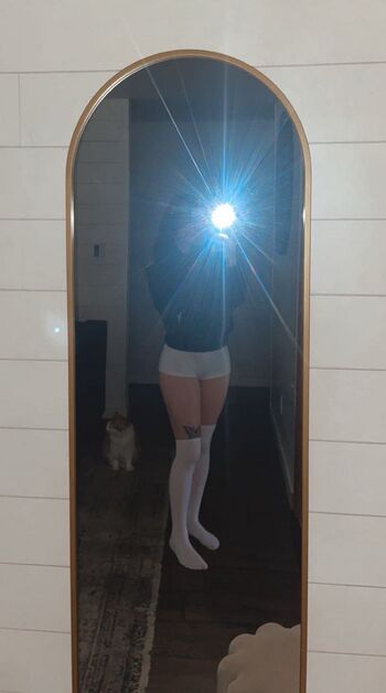 Full leaked Emileesilvey private onlyfans photo