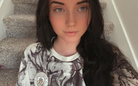 Full leaked Emileesilvey private onlyfans photo